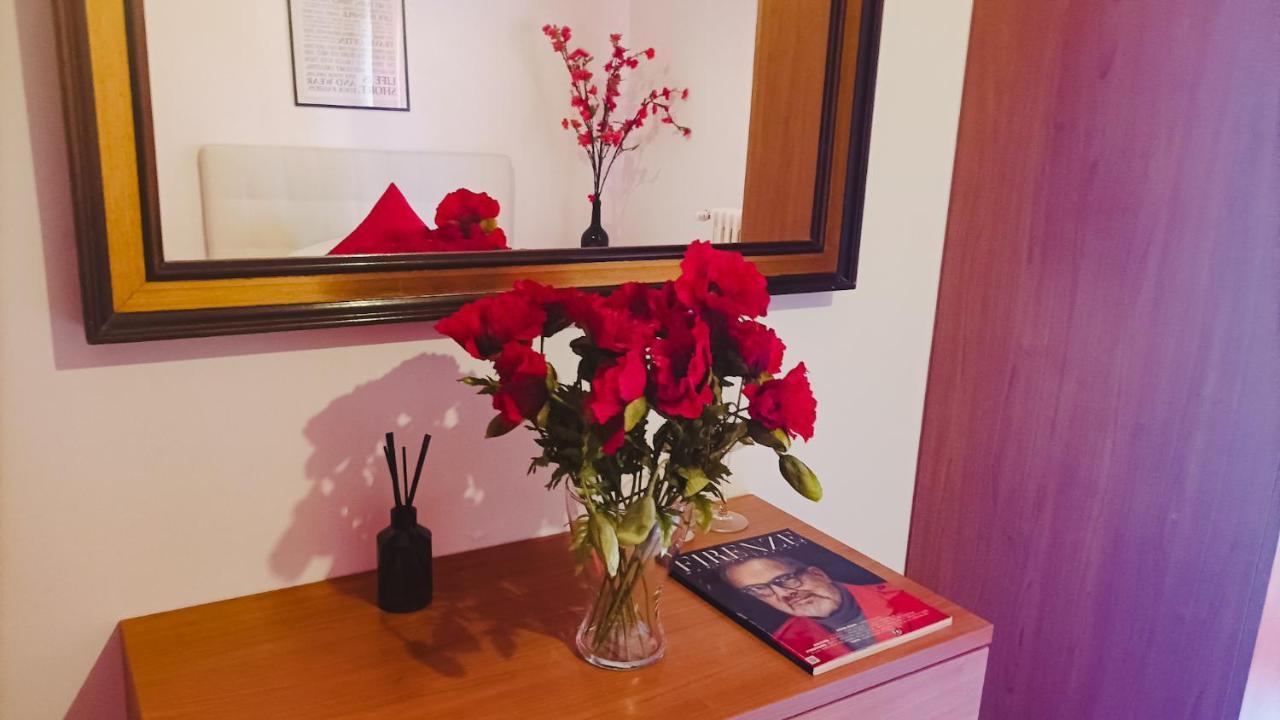 Unique & Beautiful Bedroom In Central Of 佛罗伦萨 外观 照片