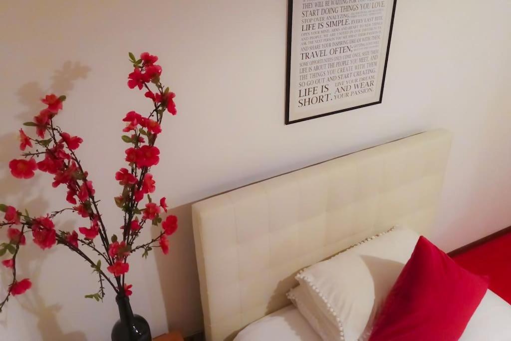 Unique & Beautiful Bedroom In Central Of 佛罗伦萨 外观 照片