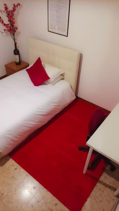 Unique & Beautiful Bedroom In Central Of 佛罗伦萨 外观 照片